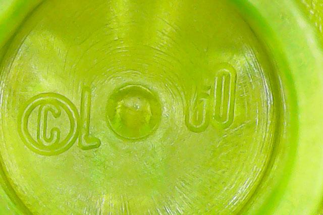 trans neon green spider underside