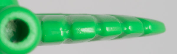 33051 unmarked apple leaf top view